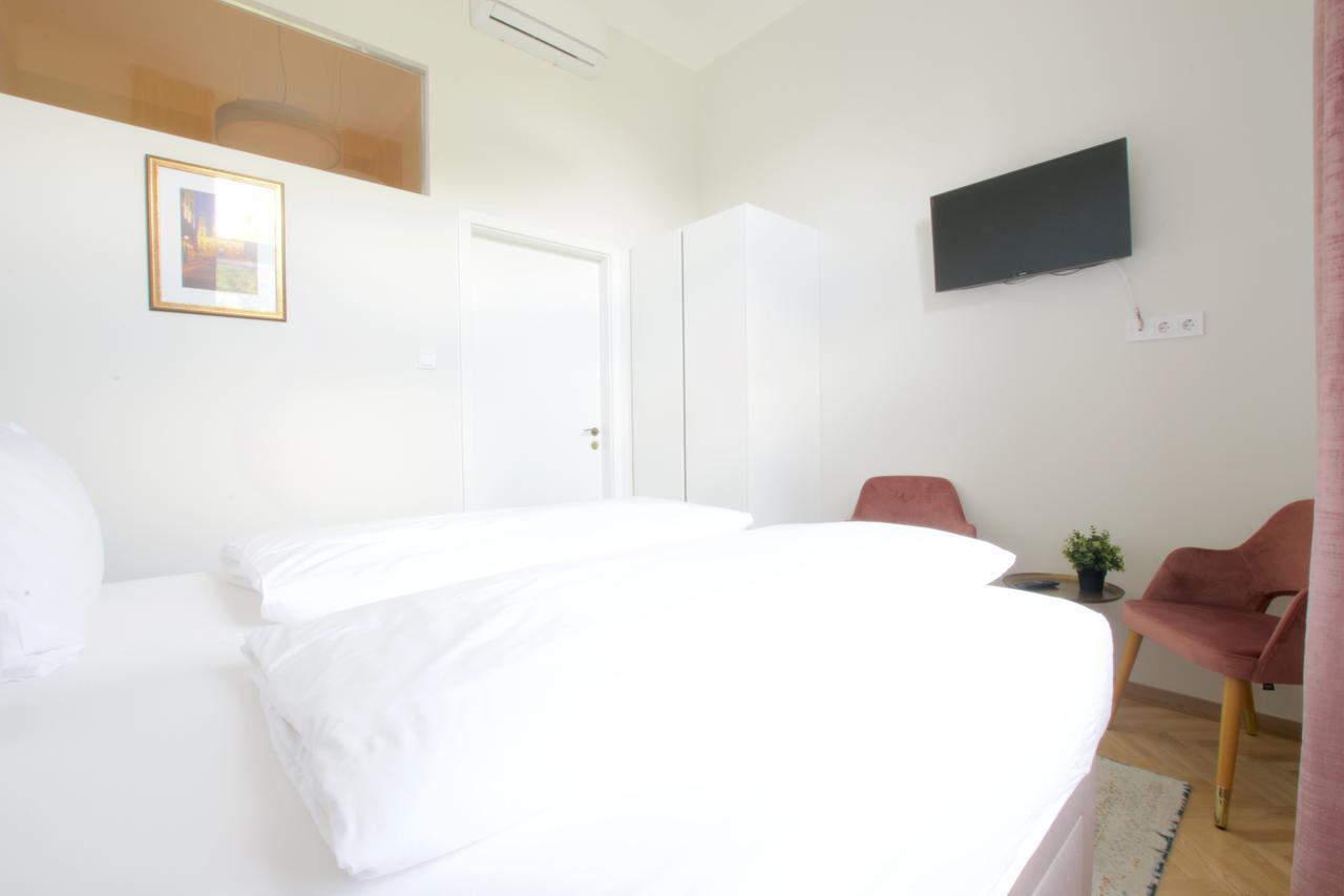 Europest Luxury Suites Budapešť Exteriér fotografie